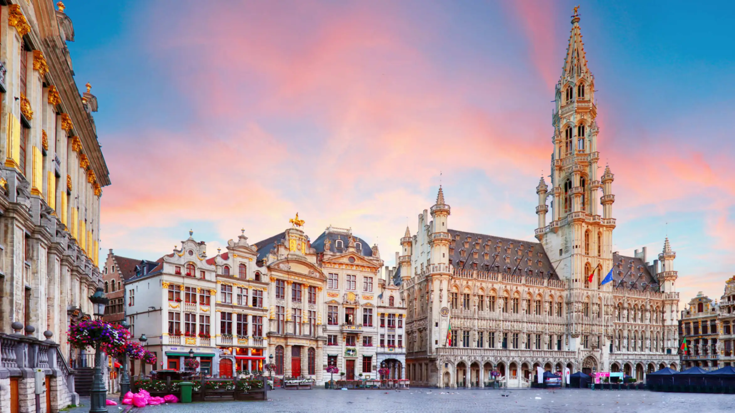 Essence of Brussels: Icons, Art & Heritage